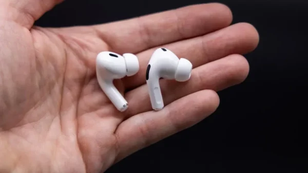 AirPods pro 2 with ANC (Active Noise Cancellation) | Delhi Gadgets - Image 3